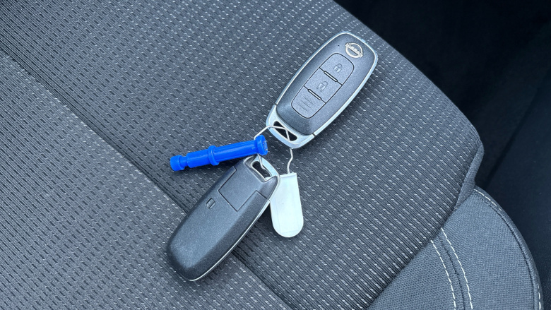 Nissan Qashqai 1.3 DiG-T MH Acenta Premium 5dr Petrol Hatchback